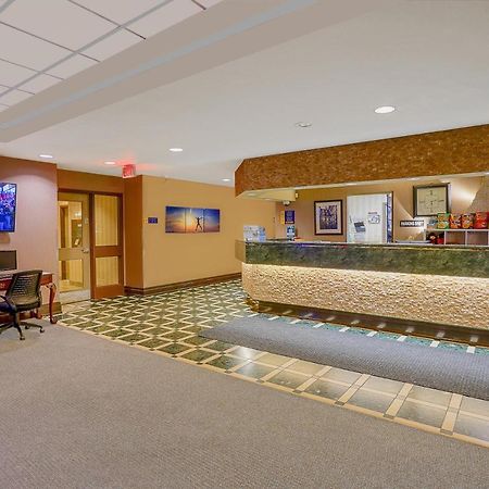 Days Inn By Wyndham Niagara Falls Lundys Lane Екстер'єр фото