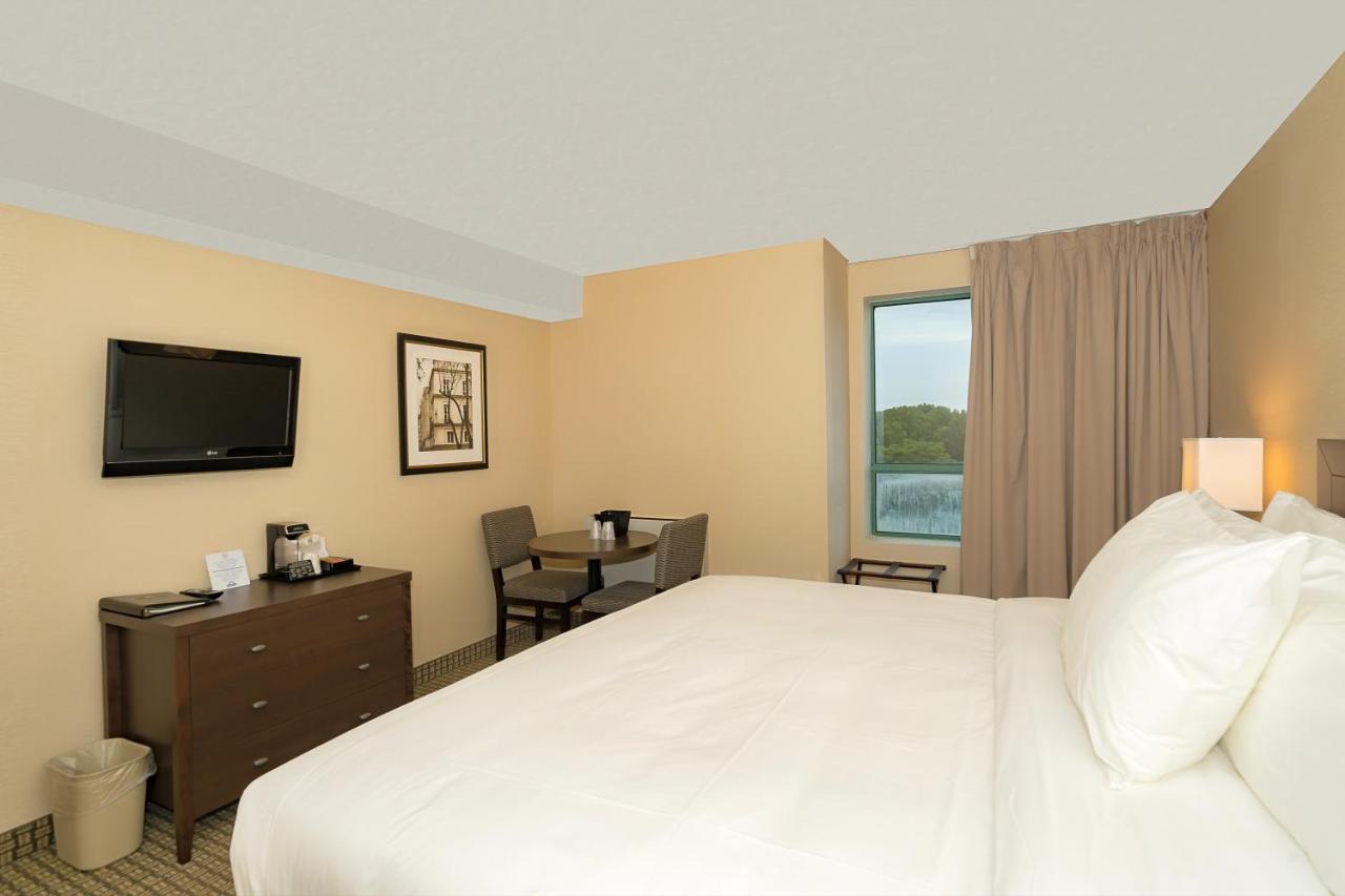 Days Inn By Wyndham Niagara Falls Lundys Lane Екстер'єр фото